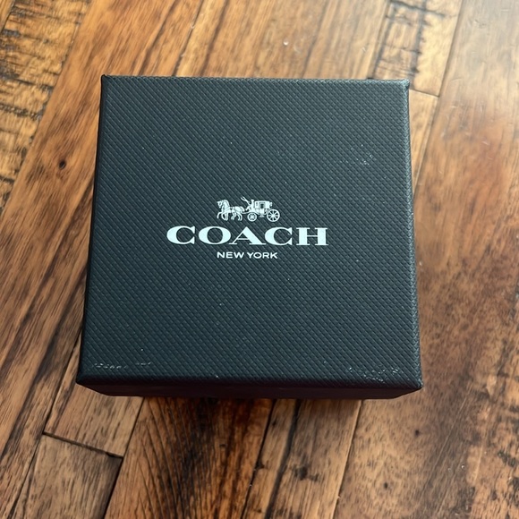 NWT Coach Watch Perry LOVE in multicolor bubble letters Rtl 125 - Picture 8 of 10